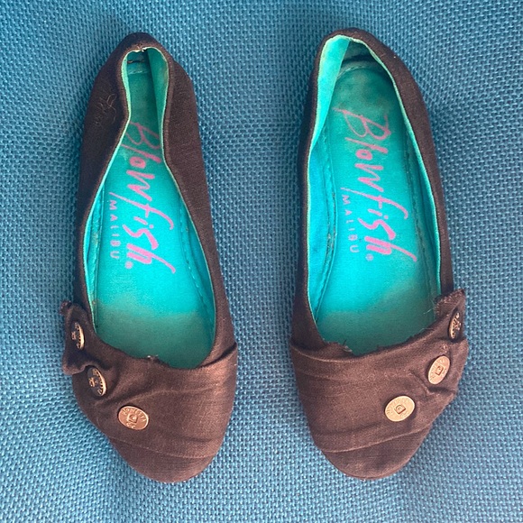 Slip on, black flats. - Picture 5 of 5